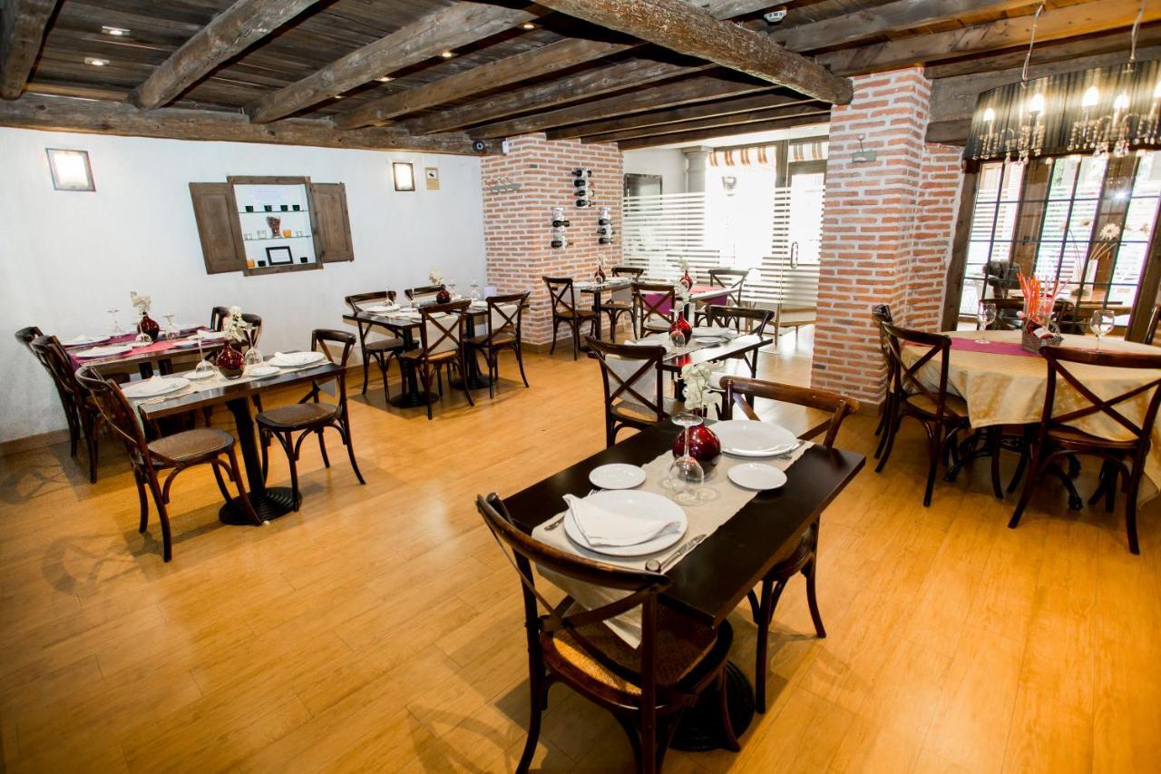Hosteria Del Mudejar Avila Velayos エクステリア 写真
