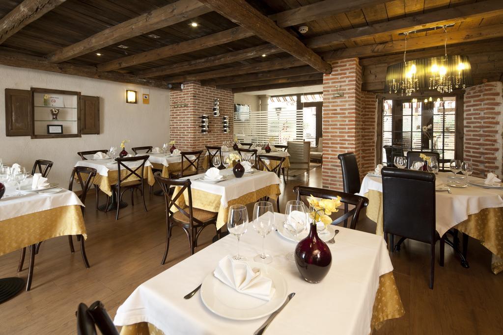 Hosteria Del Mudejar Avila Velayos エクステリア 写真
